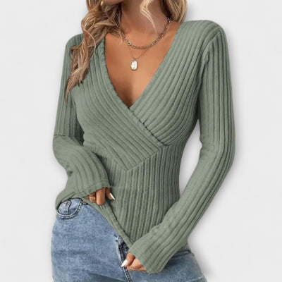 Emily – Ribbed T-shirt with Twisted Front and V-Neck