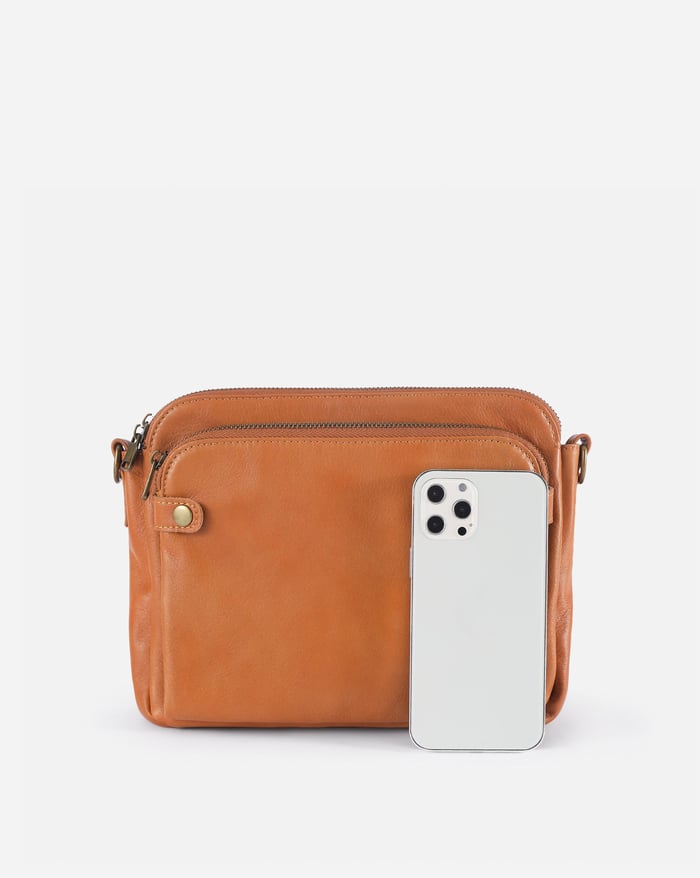 Bonnie - Sleek Three-Layer Crossbody Bag